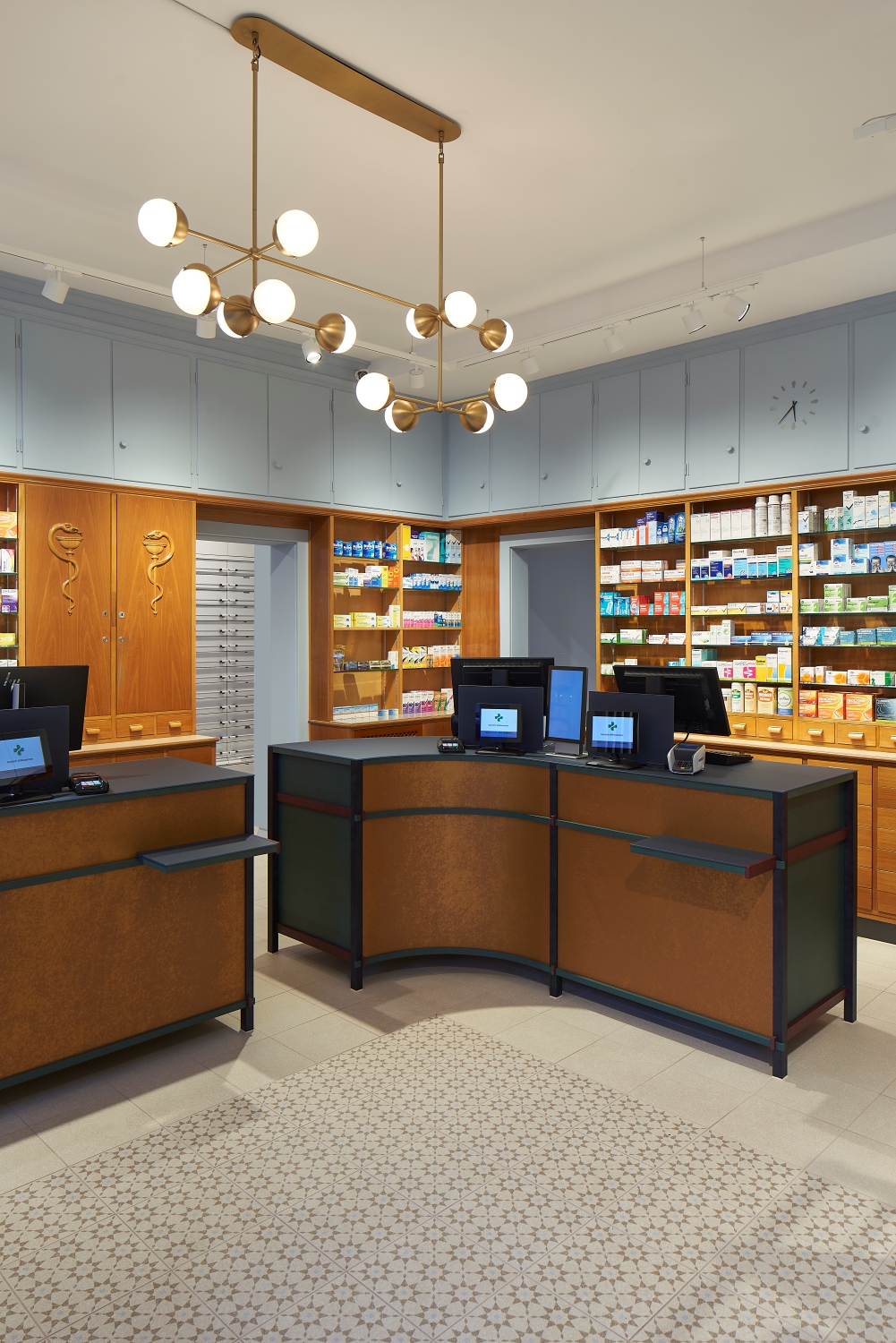 Apothekeneinrichtung